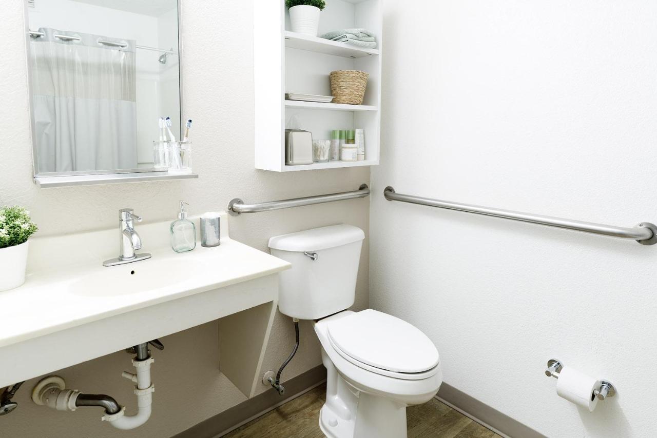 Intown Suites Extended Stay Tampa Fl Orient Park Luaran gambar